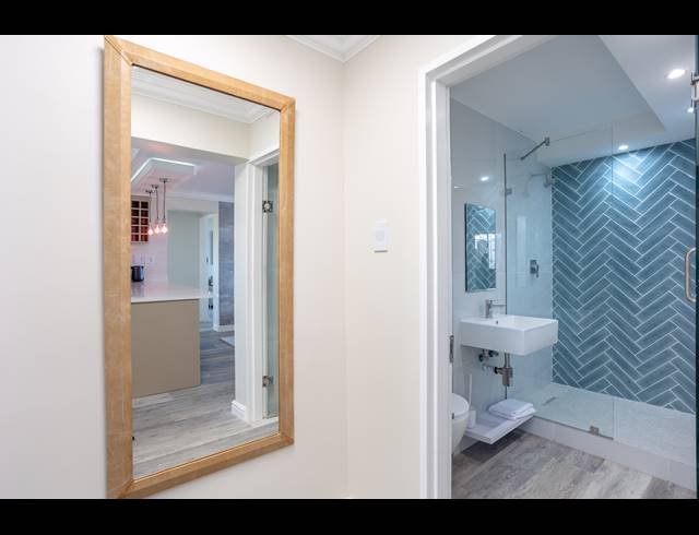 2 BEDROOM APARTMENT TO LET IN MUIZENBERG